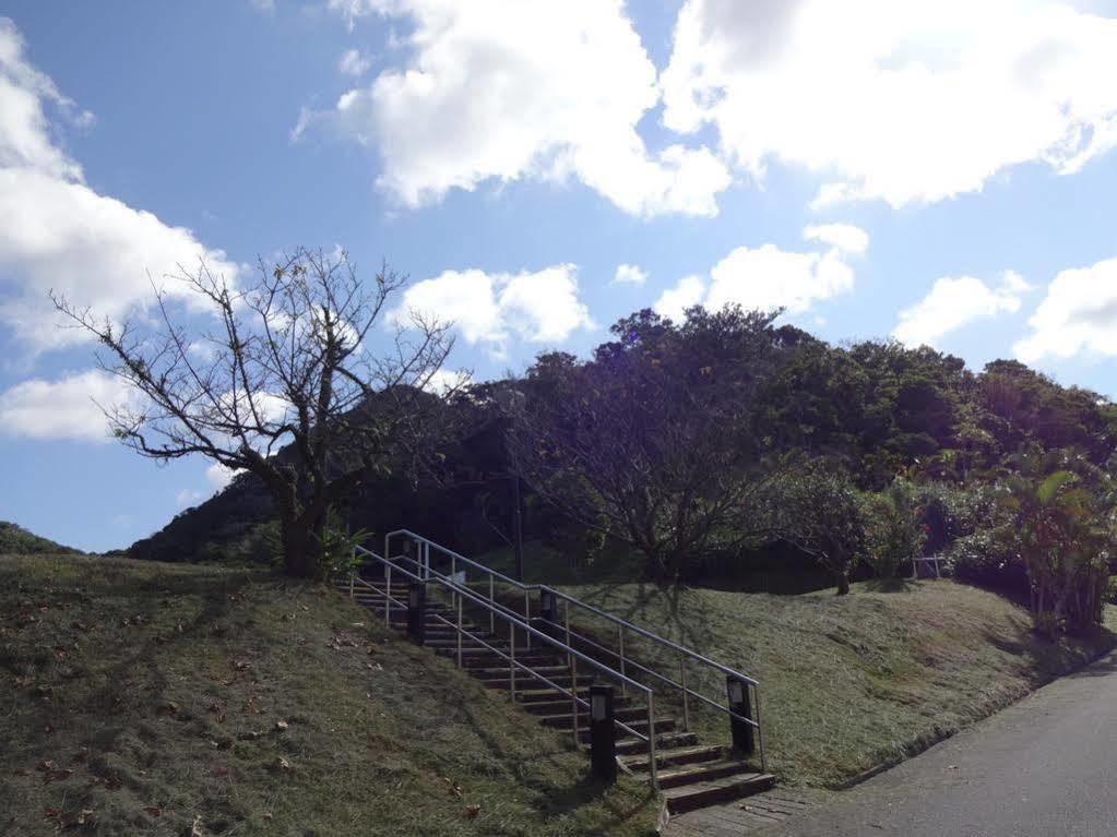 Motobu Green Park And Golf Course Εξωτερικό φωτογραφία